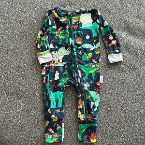 NWT Christmas/ Holiday Gigi and Max Dillon Dino Zip One Piece size 3 months